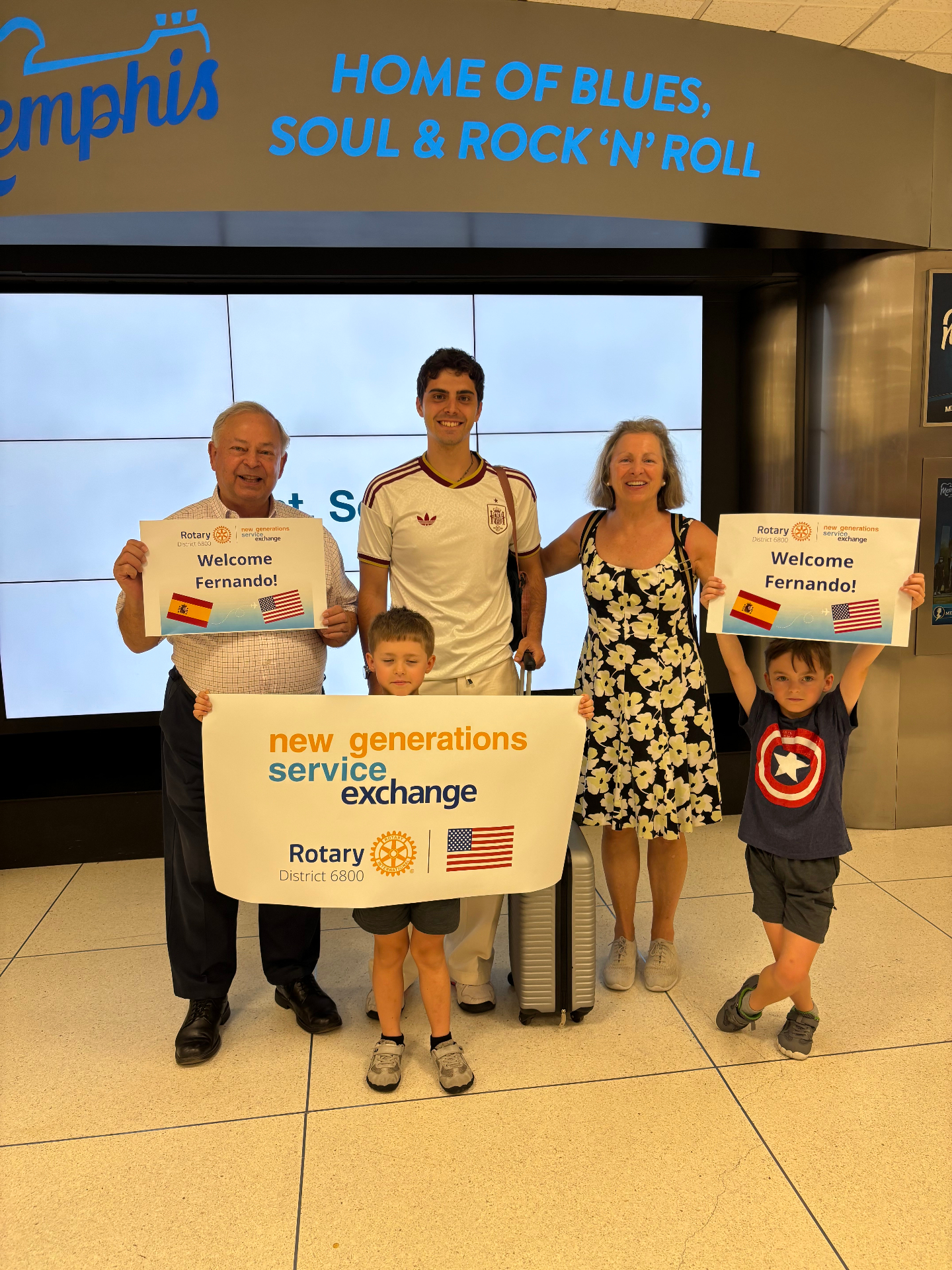 Rotary District 6800 welcomes exchange student Fernando at Memphis airport